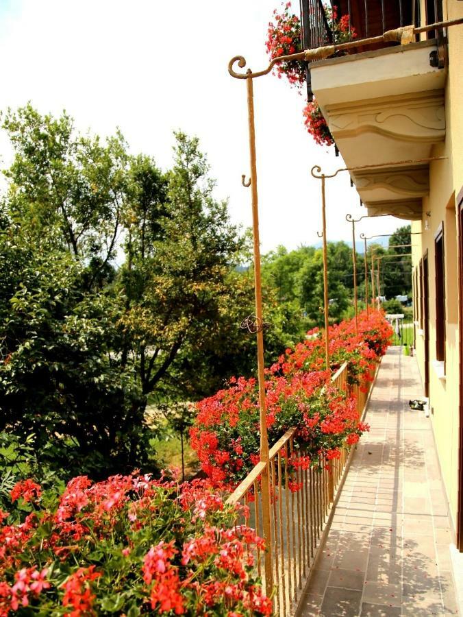 La Bella Dormiente B&B Castellamonte Exterior photo