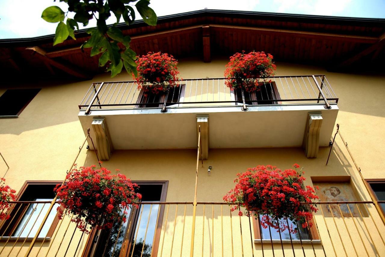 La Bella Dormiente B&B Castellamonte Exterior photo